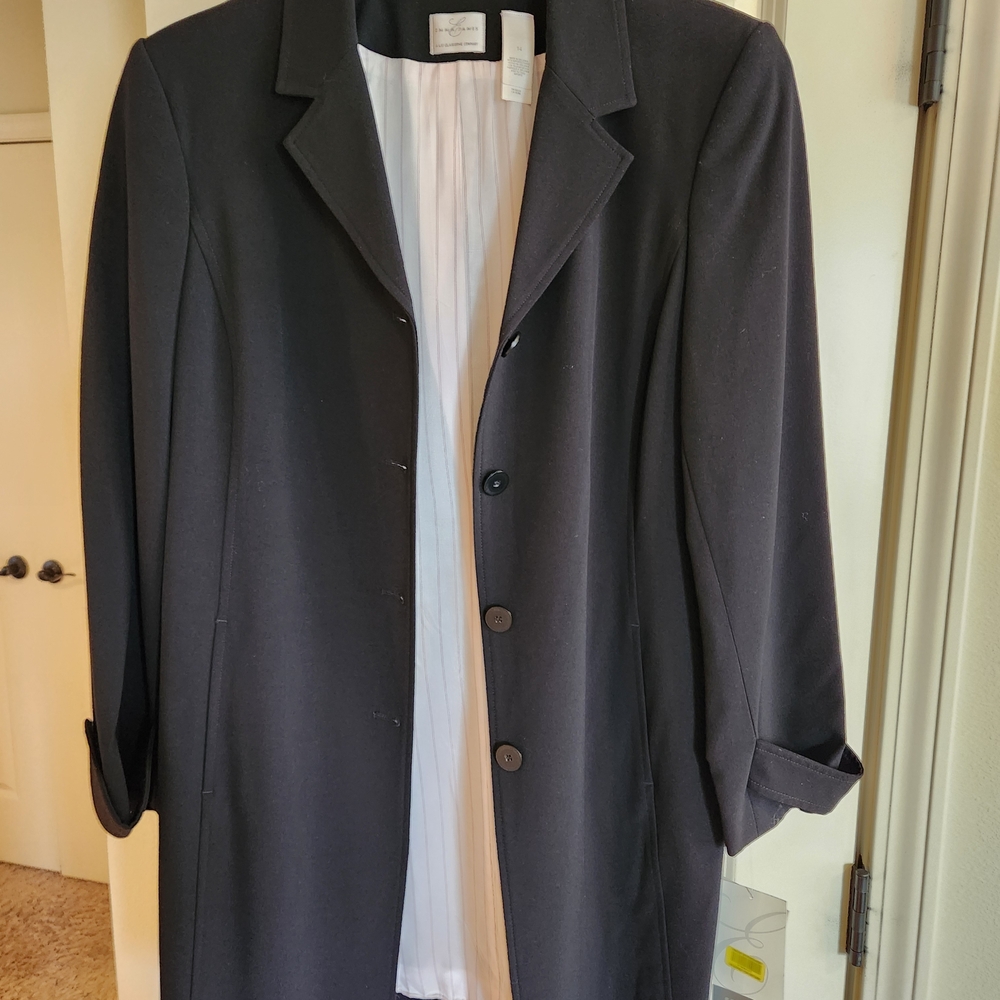 New Elegant Black Women's Coat - Picture 6 of 8